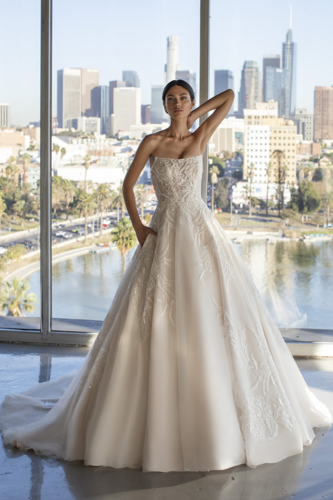 Allyson pronovias 2021 robe de mariée princesse bustier droit dentelle dos nu tulle muses rouen
